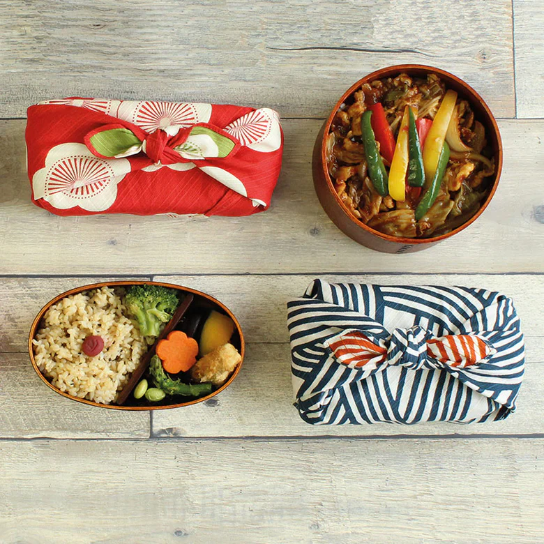 Isa Monyo Reversible Furoshiki 48cm | Ume Red and Green - Image 4