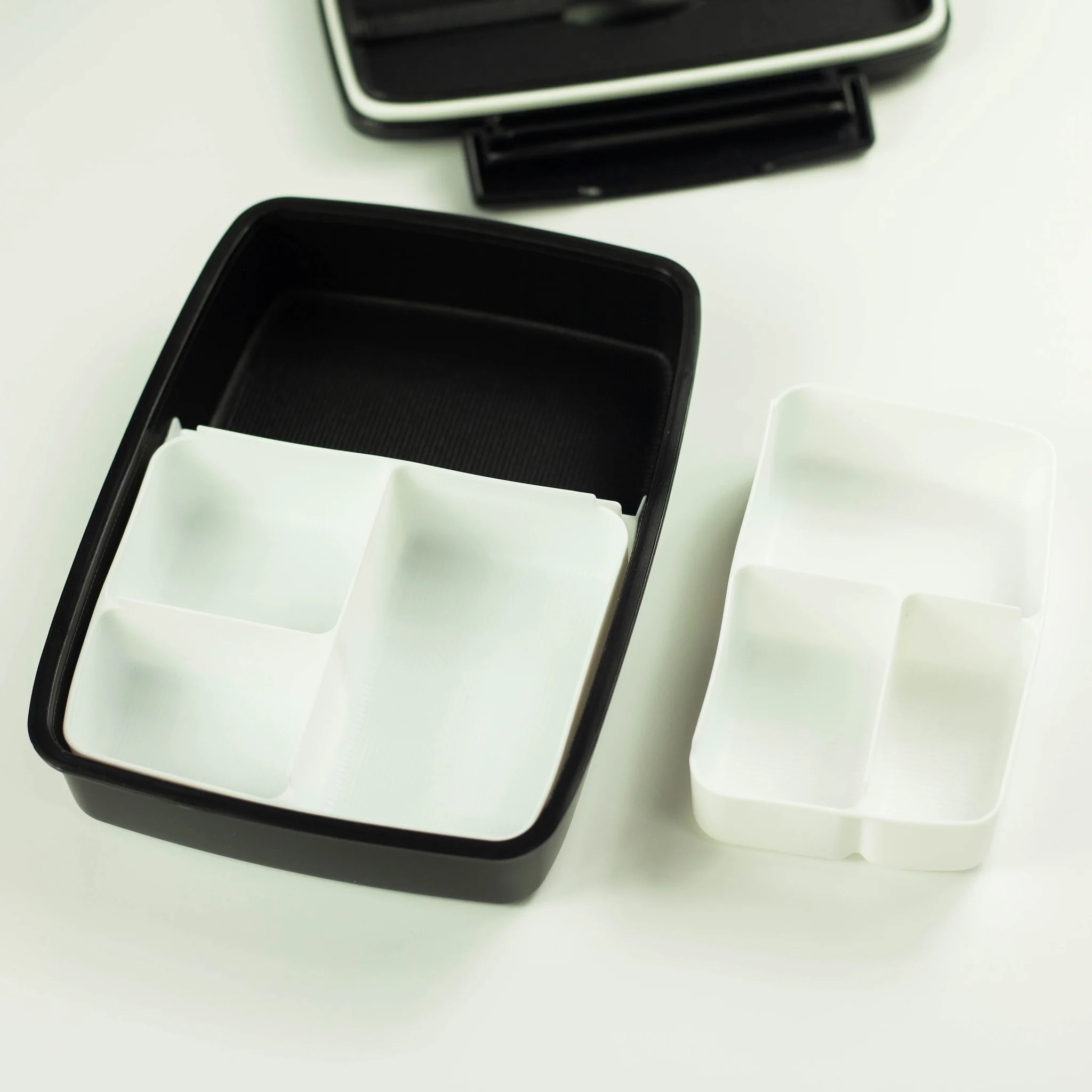 Shikiri Modern Plus Bento Box | 870ml - Image 10