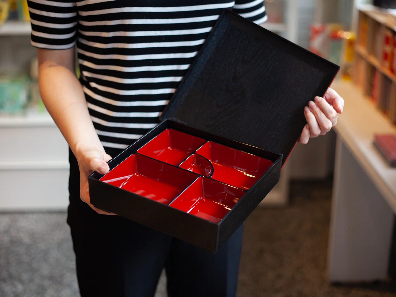 Shokado Kaga Bento Box 22.5 cm - Image 8